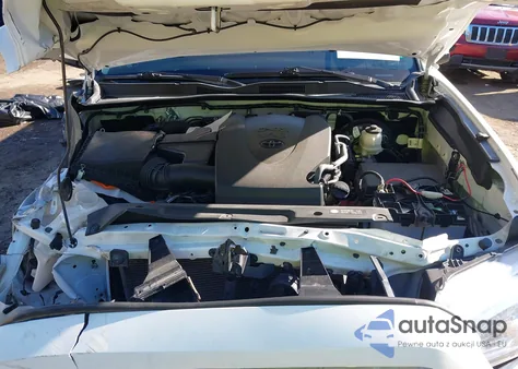 2019 Toyota Tacoma Sr5 V6 z USA, uszkodzony, nr VIN 3TMCZ5AN1KM276374